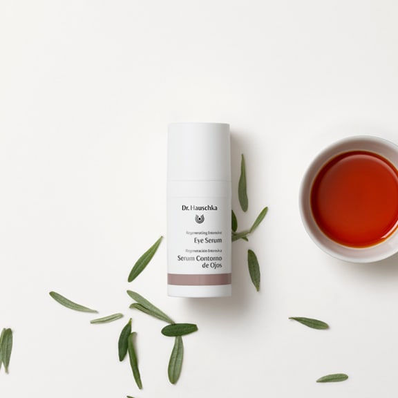 Regenerating Intensive Eye Serum - Dr. Hauschka