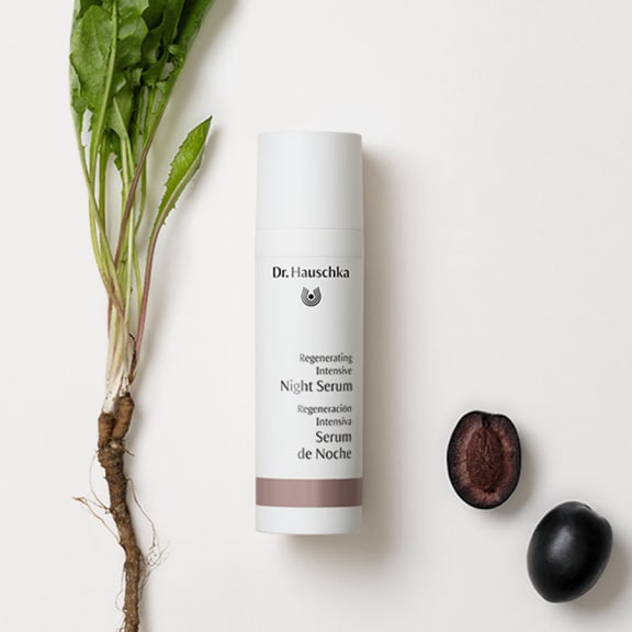 Regenerating Intensive Eye Serum - Dr. Hauschka