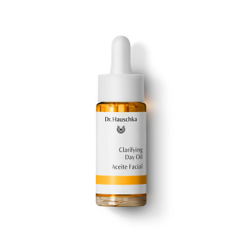 Dr.Hauschka Clarifying Day Oil: balances oily, blemished skin